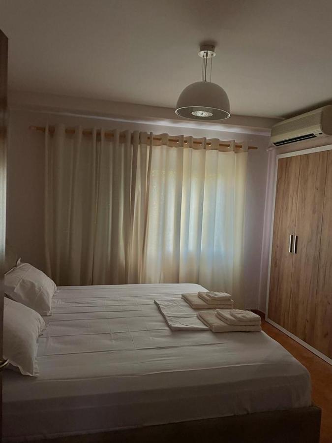 Apartment In Skanderbeg Square - Tirana Center 1 Exterior foto